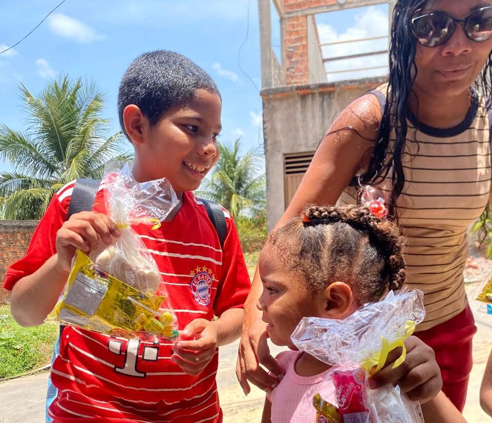 Dia das Crianças com muito amor e solidariedade no Mauro Fecury I