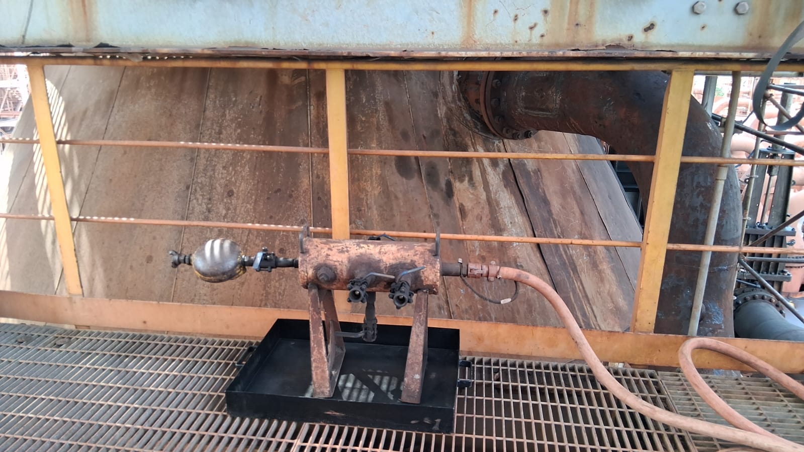 Cuidar do ambiente também é cuidar das pessoas: Montisol reforça segurança operacional com bacia de contenção de óleo